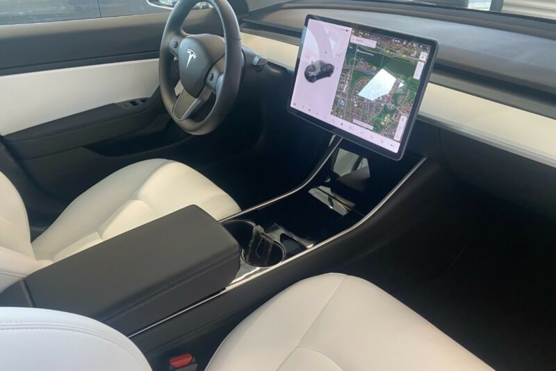 Tesla Model 3 Performance – transmission intégrale