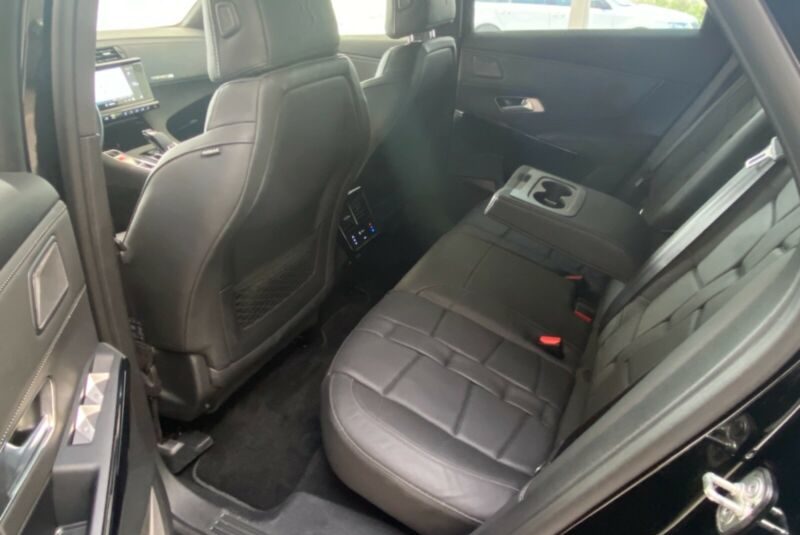 DS Automobiles DS7 Crossback OPERA PANO