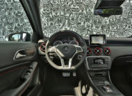 Mercedes-Benz A 45 AMG PERFORMANCE