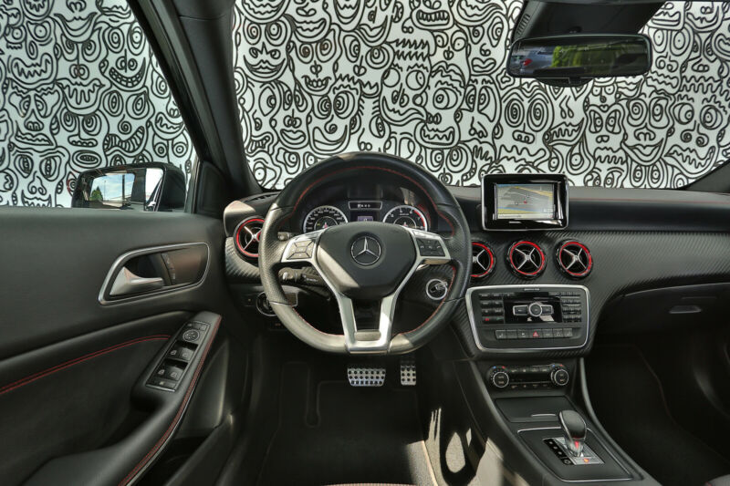 Mercedes-Benz A 45 AMG PERFORMANCE