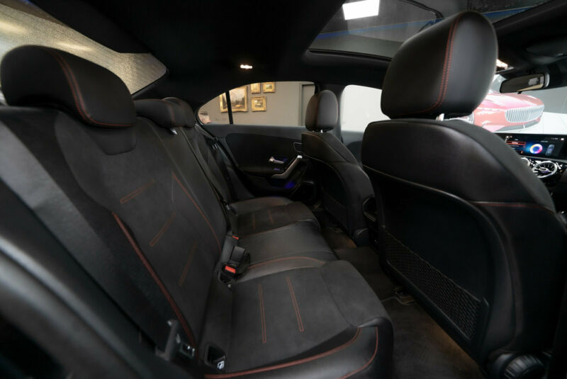Mercedes-Benz A 250 AMG-LINE