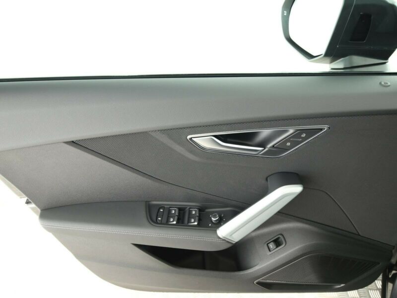 Audi Q2 35 TFSI S tronic * S line