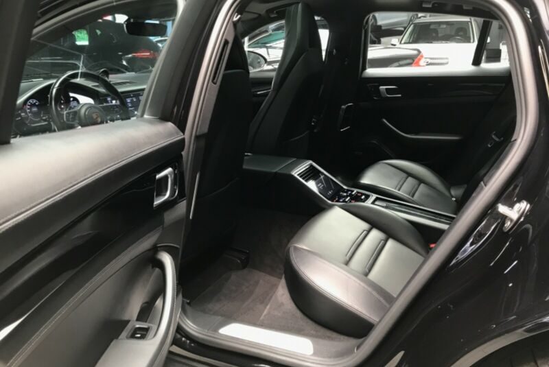 Porsche Panamera 4 Hybride électrique