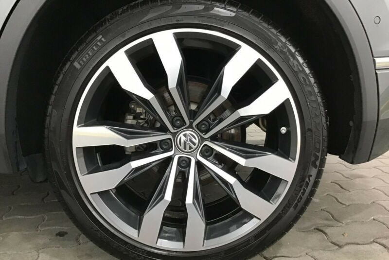Volkswagen Tiguan 2.0 TDI 4M R-LINE