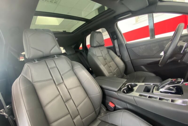 DS Automobiles DS7 Crossback OPERA PANO