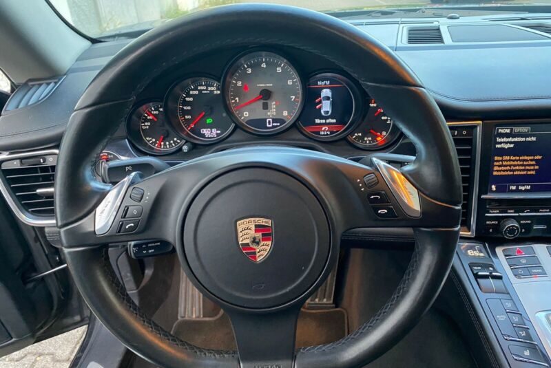 Porsche Panamera 4 S Jantes 22 POUCES Bi-Xénon