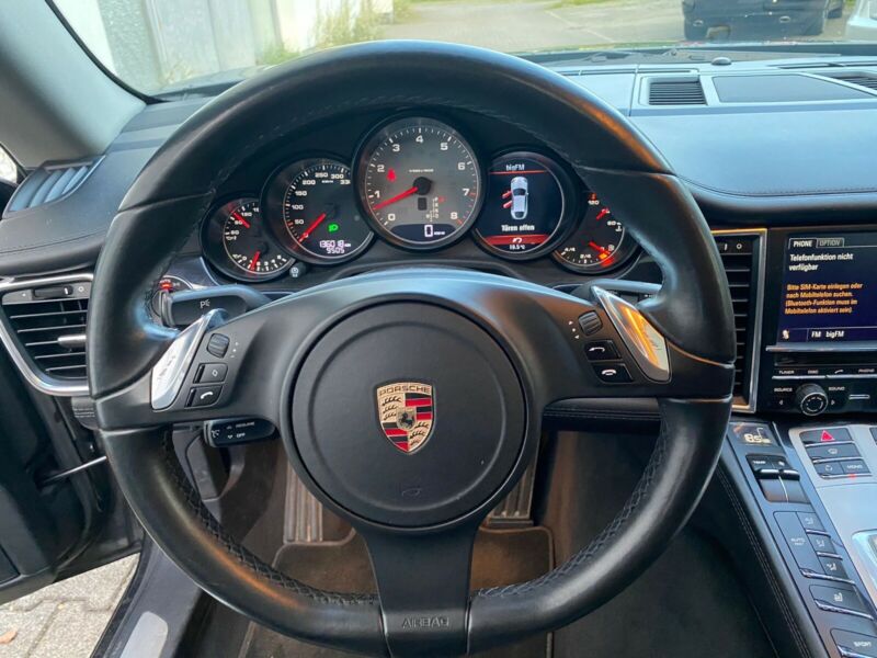 Porsche Panamera 4 S Jantes 22 POUCES Bi-Xénon