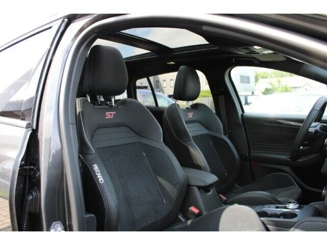 Ford Focus ST PERFORMANCE 280ch