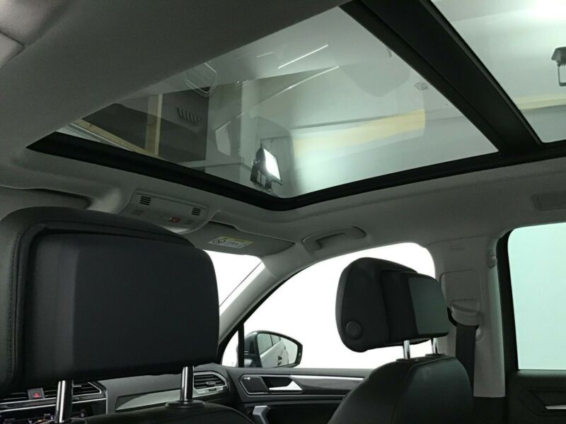 Volkswagen Tiguan 2.0 TDI 4M R-LINE