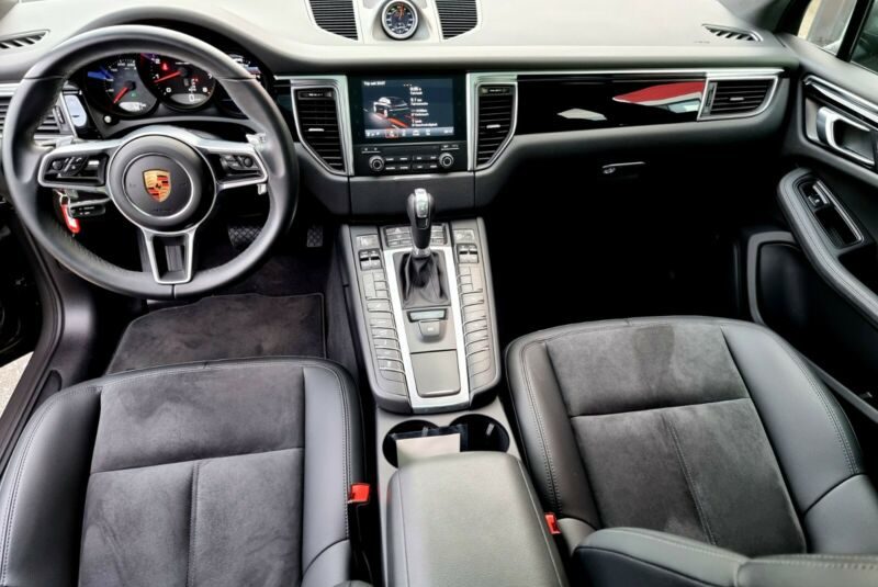 Porsche Macan Sport  BOSE  ALCANTARA PANORAMA