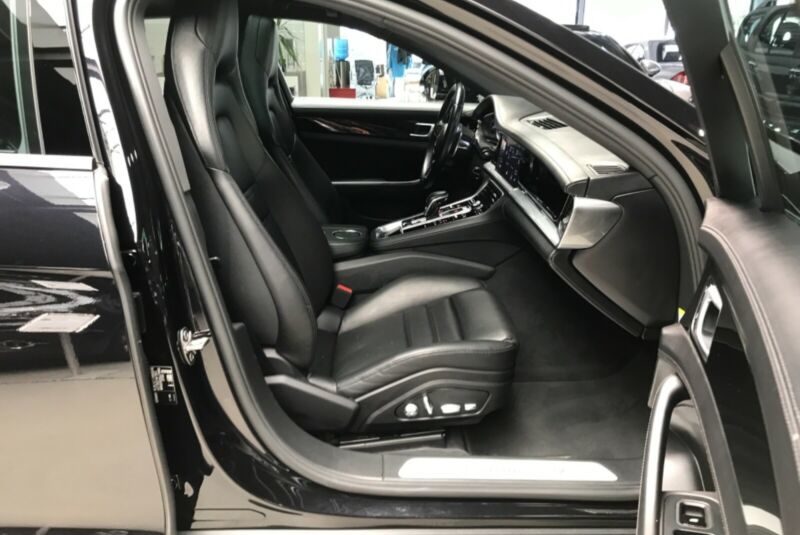 Porsche Panamera 4 Hybride électrique