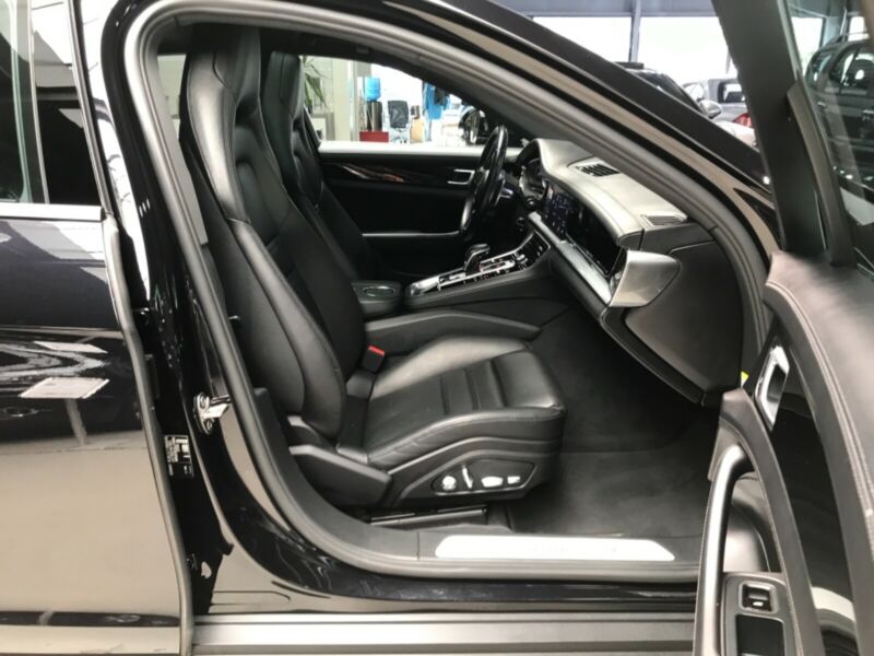 Porsche Panamera 4 Hybride électrique