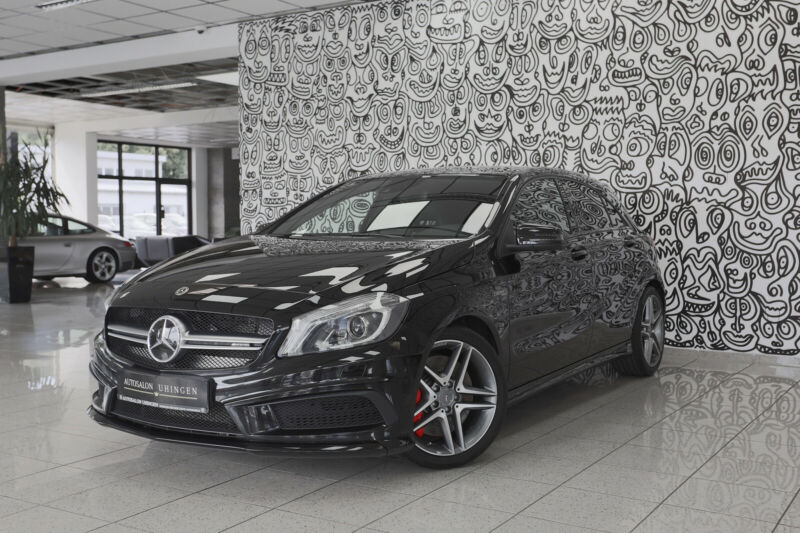 Mercedes-Benz A 45 AMG PERFORMANCE