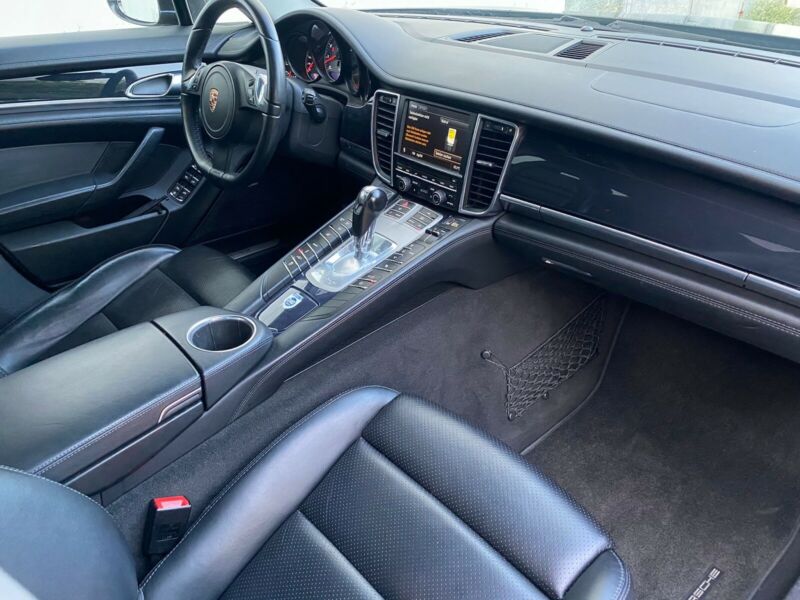 Porsche Panamera 4 S Jantes 22 POUCES Bi-Xénon