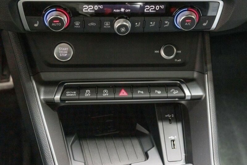 Audi Q3 Sport back 45 TFSI S LINE EDITION ONE