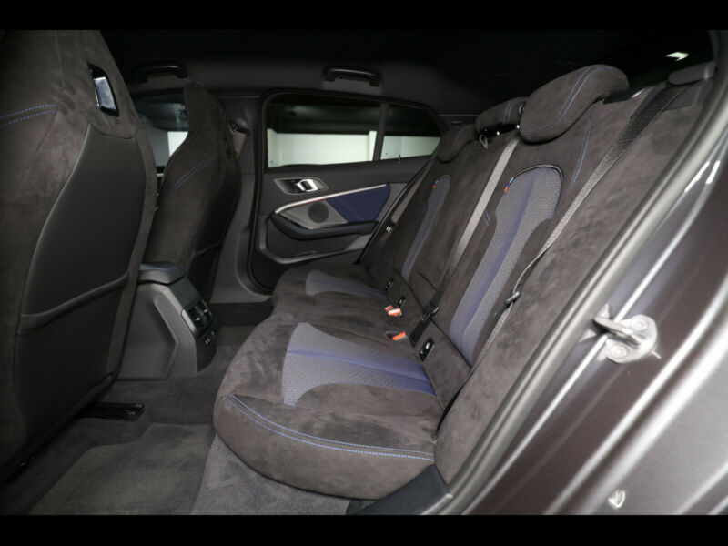 BMW 135 i XDRIVE 5-Tr AUTO  VIRTUEL