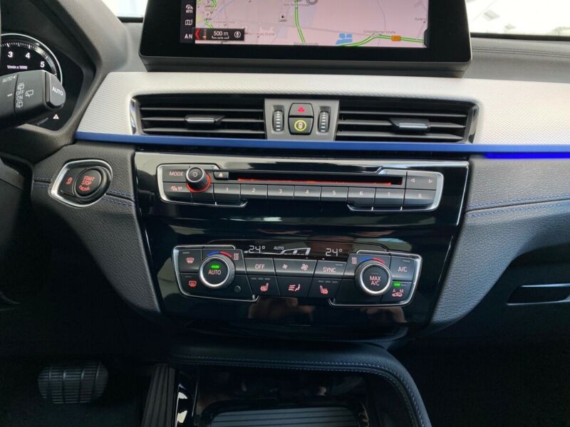 BMW X1 xDrive 20i M Sport Pano