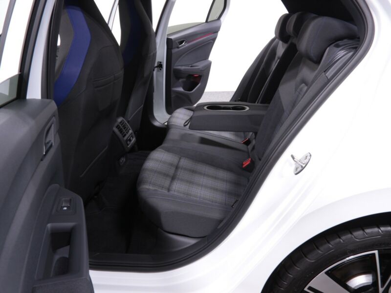 Golf VIII 1.4 GTE DSG Hybride  Navi, ACC,