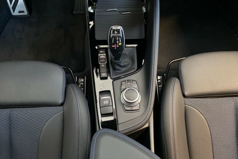 BMW X1 xDrive 20i M Sport Pano