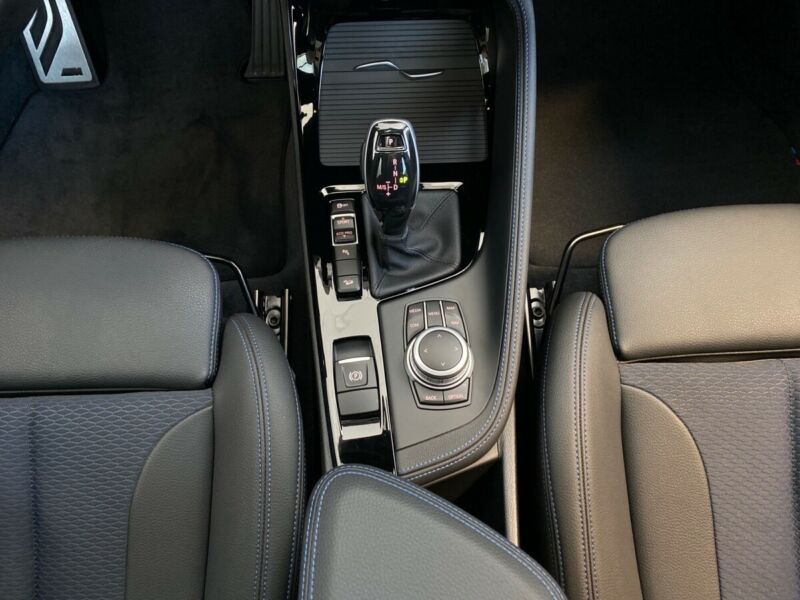 BMW X1 xDrive 20i M Sport Pano