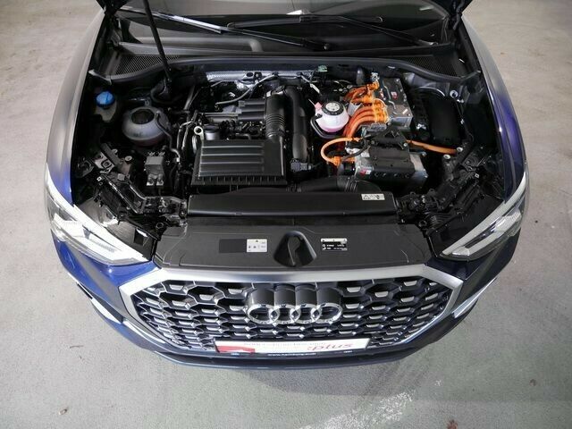 Audi Q3 Sportback 45 TFSI e S line S tron ​​​​