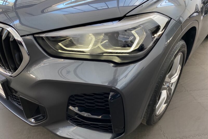 BMW X1 xDrive 20i M Sport Pano