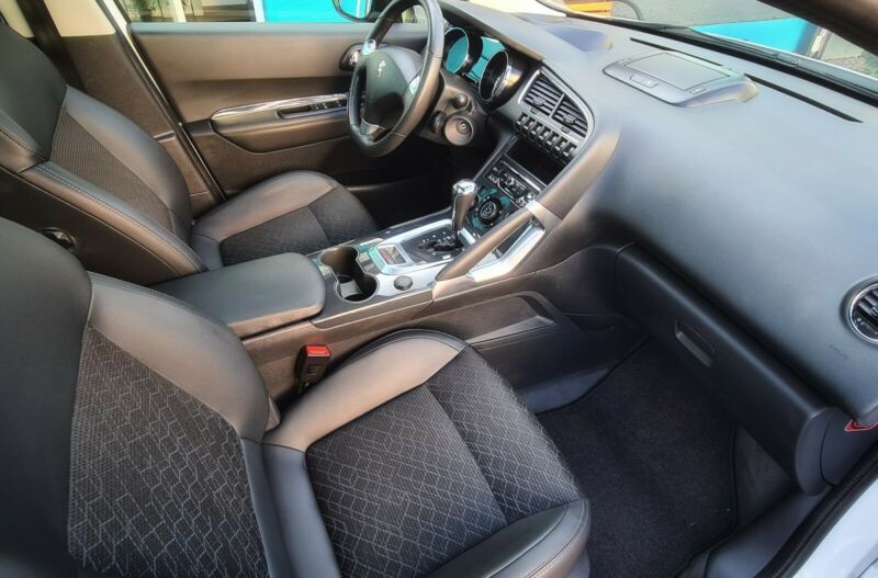 Peugeot 3008 Allure * Automatique  * Pano *