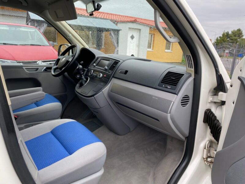 Volkswagen T5 California 4Motion 5 places