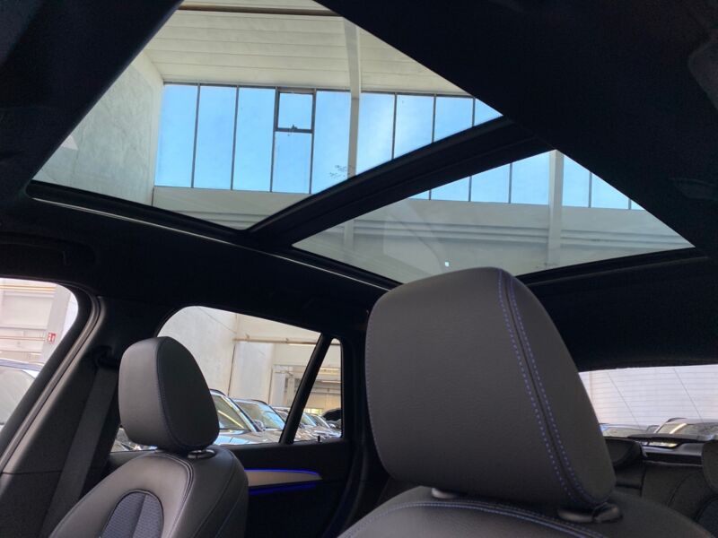 BMW X1 xDrive 20i M Sport Pano