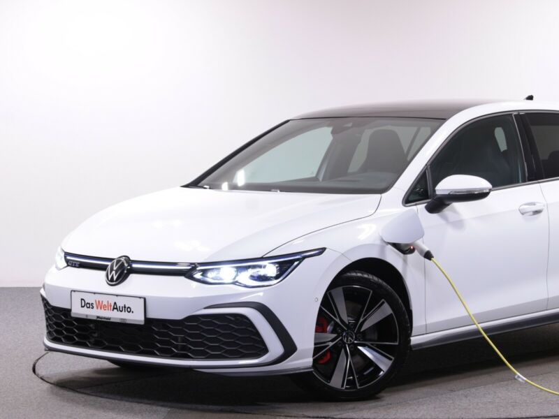 Golf VIII 1.4 GTE DSG Hybride  Navi, ACC,