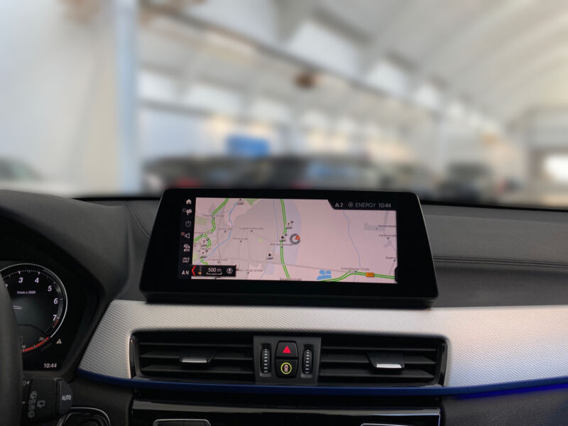 BMW X1 xDrive 20i M Sport Pano