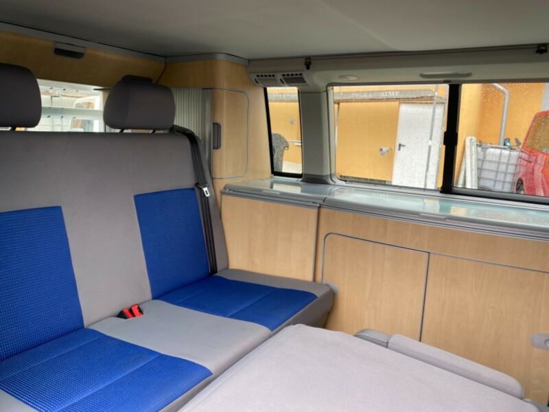 Volkswagen T5 California 4Motion 5 places