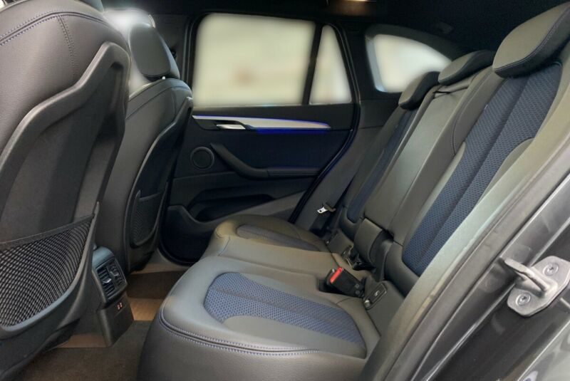BMW X1 xDrive 20i M Sport Pano