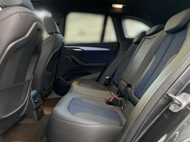 BMW X1 xDrive 20i M Sport Pano