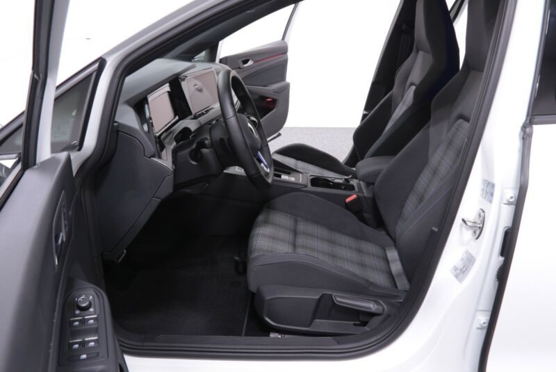 Golf VIII 1.4 GTE DSG Hybride  Navi, ACC,