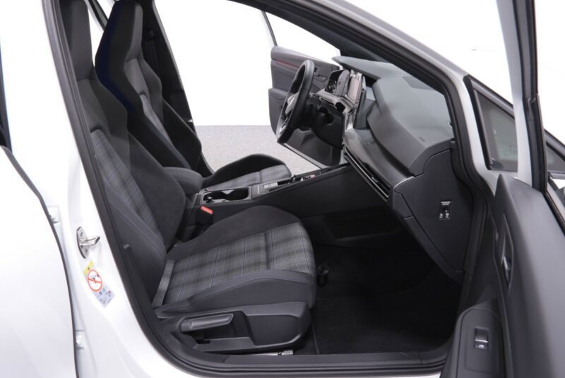 Golf VIII 1.4 GTE DSG Hybride  Navi, ACC,