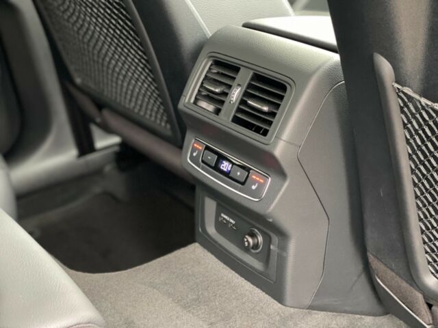 Audi Q5 55 TFSI e Q® S-Line 1 ère Main