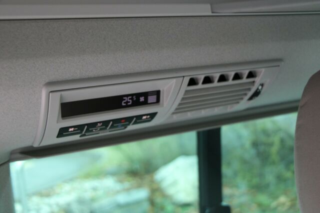 Volkswagen T6 California Beach toit relevable