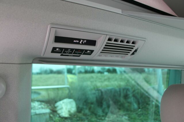 Volkswagen T6 California Beach Edition
