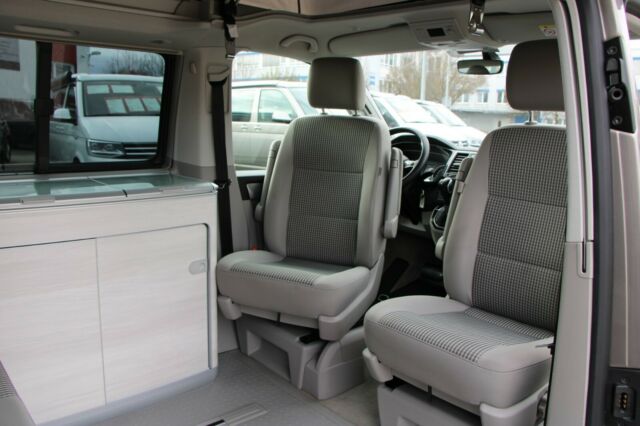 Volkswagen T6 California Coast 2.0 TDI DSG
