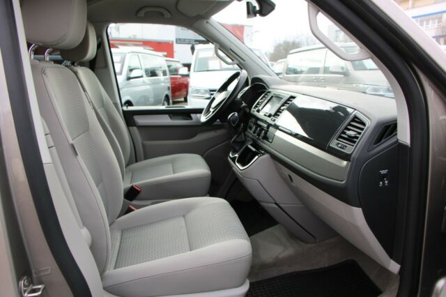 Volkswagen T6 California Coast 2.0 TDI DSG