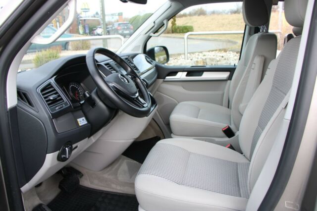 Volkswagen T6 California Coast 2.0 TDI DSG