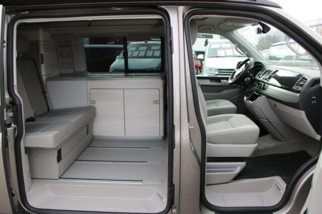 Volkswagen T6 California Coast 2.0 TDI DSG