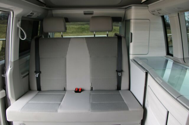 Volkswagen T6 California Coast 2.0 TDI DSG