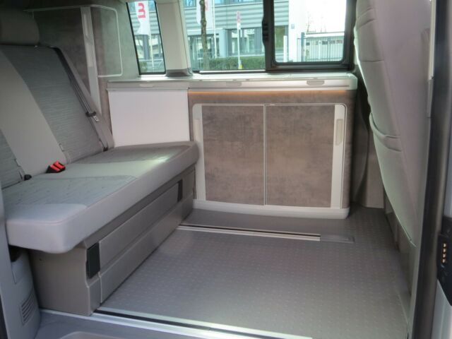 Volkswagen T6.1 California Ocean,1ère Main