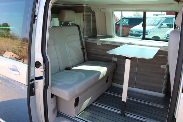 Volkswagen T6 California TDI Ocean Blue DSG