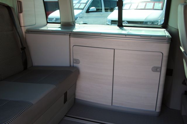 Volkswagen T6 California Coast 2.0 TDI