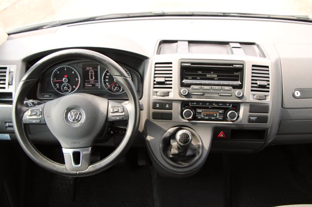 Volkswagen T5 California TDI Beach