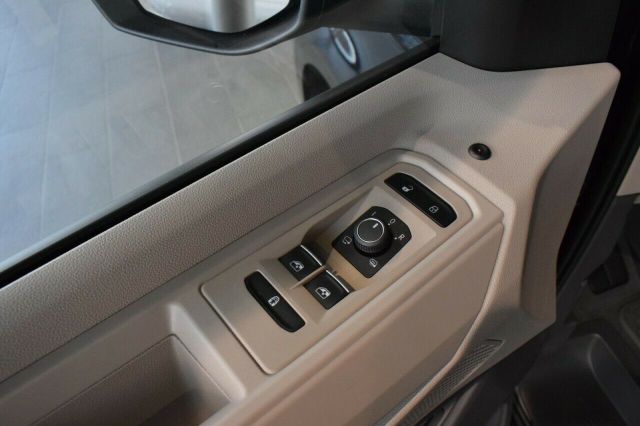 Volkswagen T7 Multivan Energetic 1.4L eHybrid