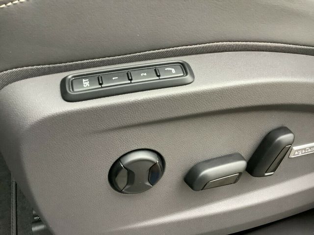 Volkswagen T7 Multivan 1.4 TSI eHybrid Style
